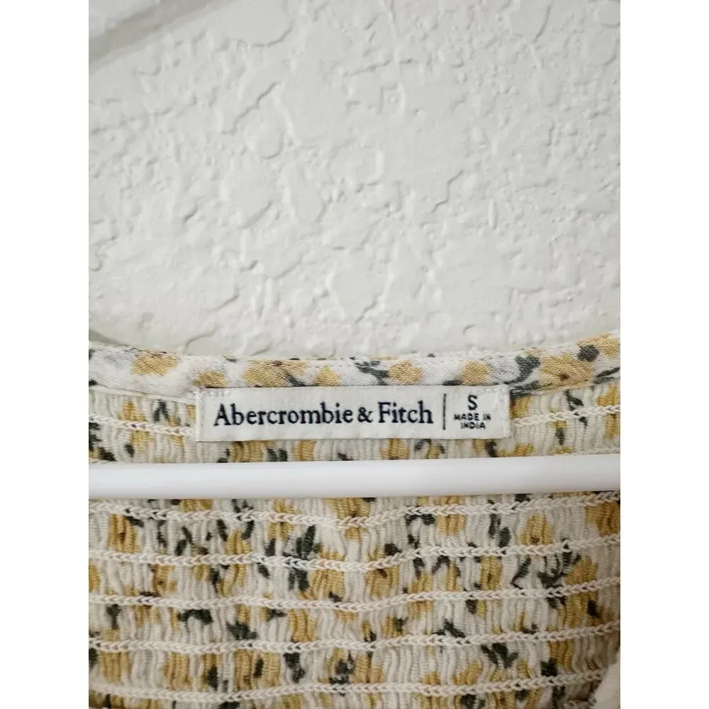 Abercrombie & Fitch Floral Smocked Puff Sleeve Crop Top Yellow Small